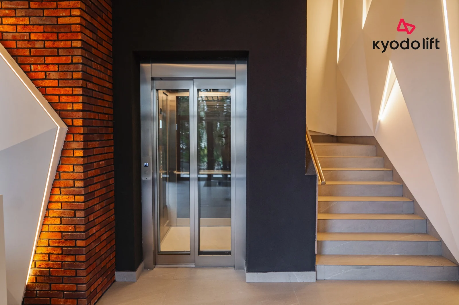 Balancing Style and Safety in Home Elevators in Dubai